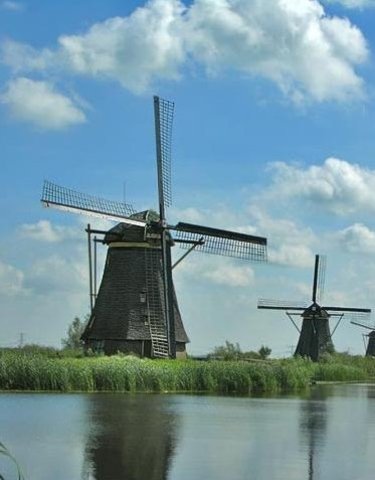 Dutch Build Windmills for Multiple Uses