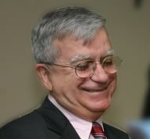 Daniel Prieto Castillo (1942) Estudio filosofía y es doctor en Estudios Latinoamericanos por la UNAM.Esta considerado entre los mayores expertos en América Latina de comunicación y educación y comunicación para el desarrollo.