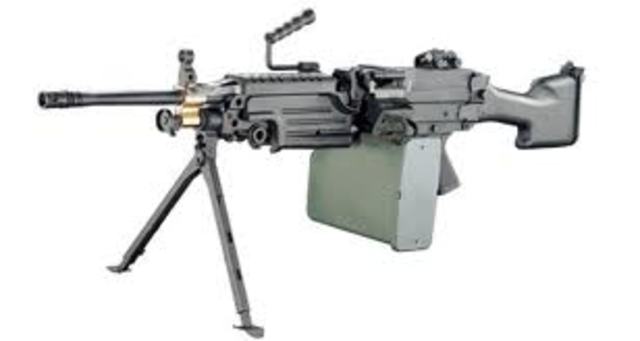 m-249(light machine gun)