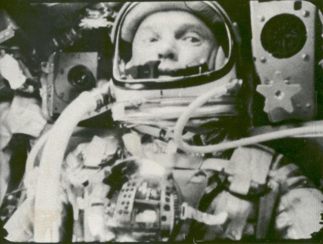 Astronaut John Glenn circles the Earth