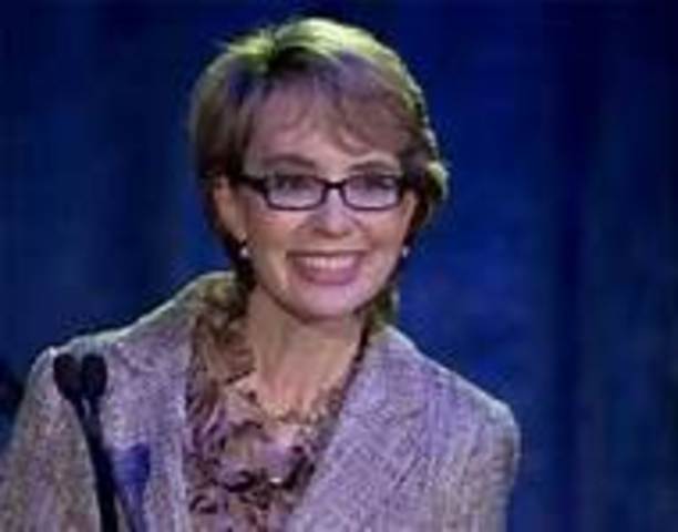Gabrielle Giffords to Step Down from Congress