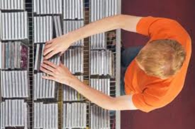 CD's outsell vinyl records