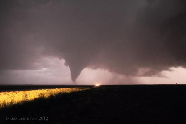 Supercell tornado