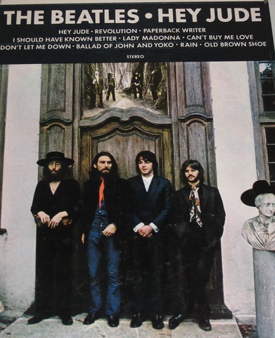 Beatles release "Hey Jude"