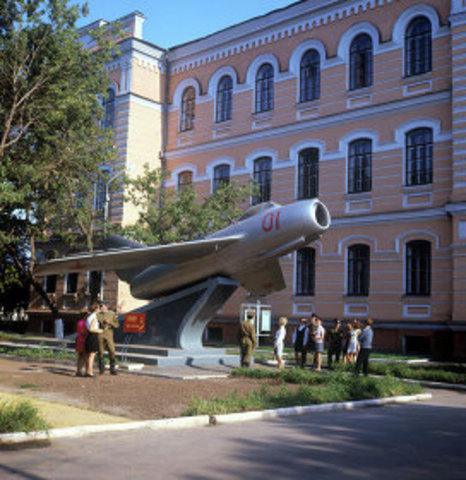 Чкаловское военное авиационное училище летчиков имени К.Е.Ворошилова