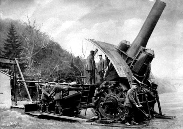 Verduni lahingu algus läänerindel.