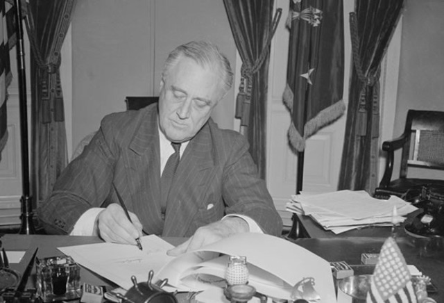 Federal Securities Act passed