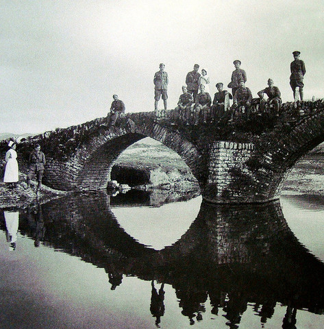 Kreeka astus sõtta, Atandi poolel