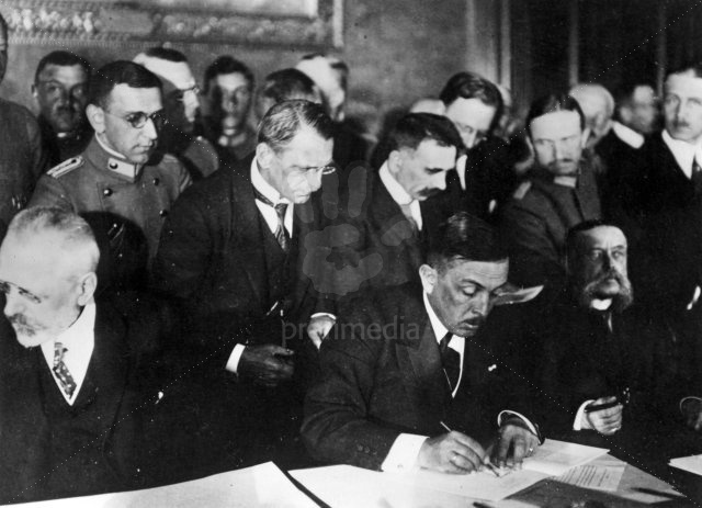 Rumeenia sõlmis rahu Keskriikidega