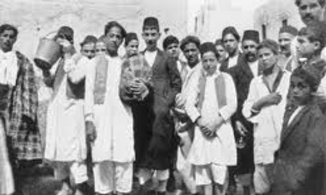 German Jews are ordered to pay one billion Reichsmarks in reparations for damages of Kristallinacht.