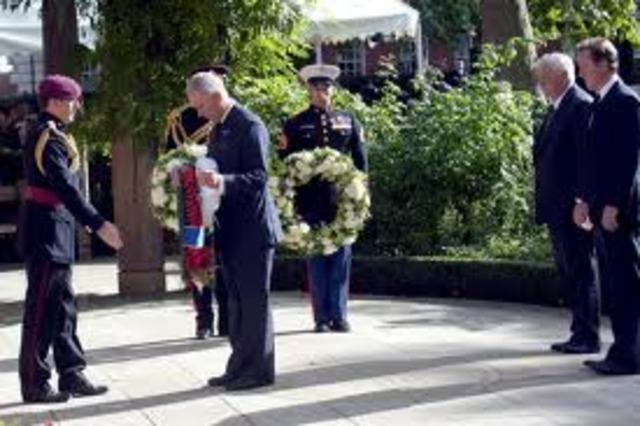 British Memorial GardenHanover Square, Intersection of Hanover and Pearl StreetsThe garden, designed by the British Memorial Garden Trust and completed in 2006,