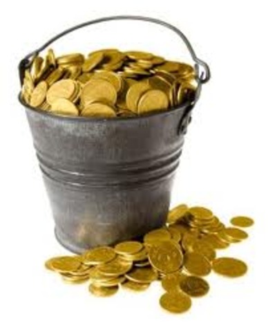 German Jews are ordered to pay one billion Reichsmarks in reparations for damages of Kristallinacht.