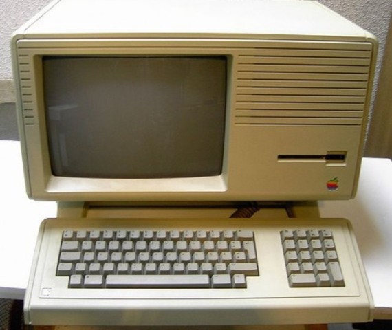 1985 – Macintosh XL.