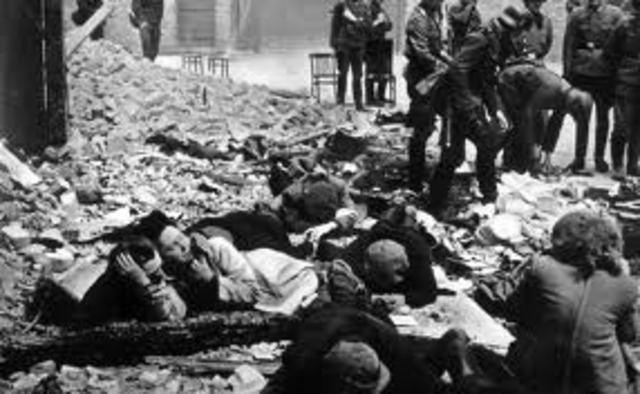 The Warsaw ghetto is established.