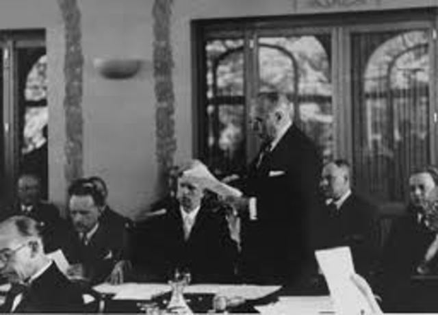 Representatives from thirty-two countries meet at Evian, France, to discuss refugee policies. Most of the countries refuse to let in more Jewish refugees.