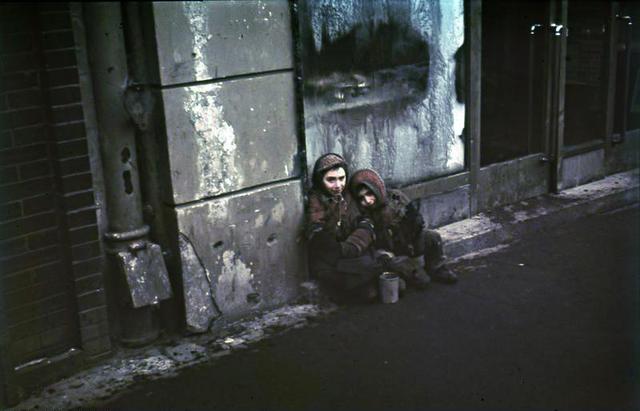 The Warsaw ghetto is closed off with approximately 500,000 inhabitants.