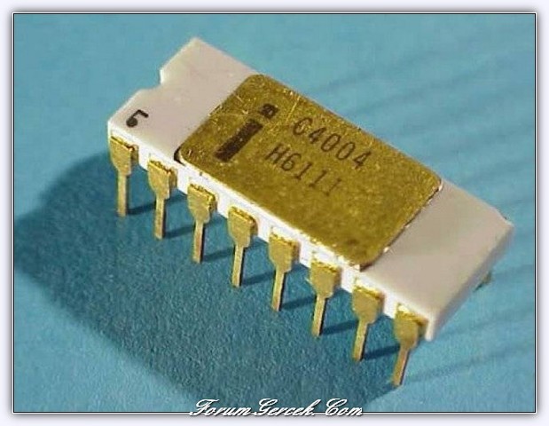 первый микропроцессор