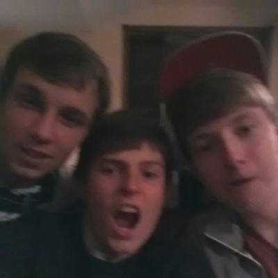 Timeline: La Vida De Collin Luckey