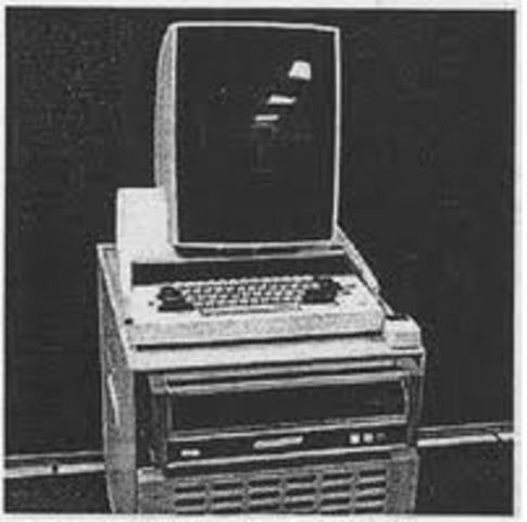 SURGIMIENTO DEL PRIMER COMPUTADOR DE ESCRITORIO