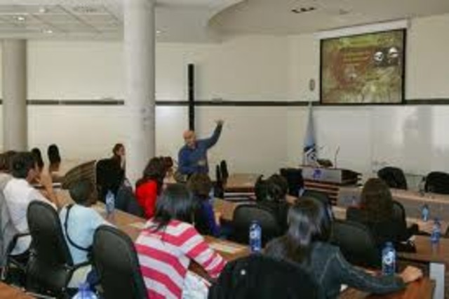 La Tecnología Educativa como un enfoque técnicoracional para el diseño y evalñuación de la enseñanza