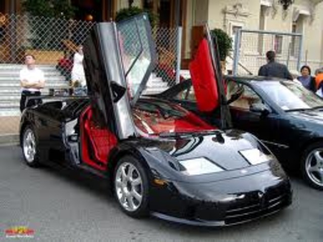 Buggati eb110