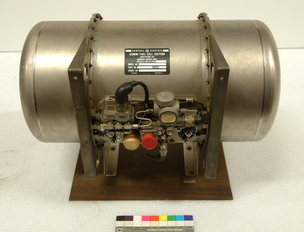 The U.S. space program successfully uses fuel cells aboard 2 space crafts; The Gemini ,and later, the Apollo