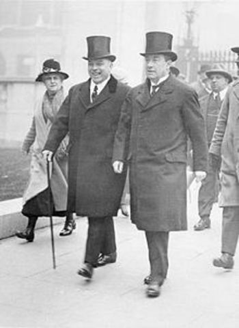 In the UK, Stanley Baldwin and Ramsay MacDonald swap the prime ministership several times