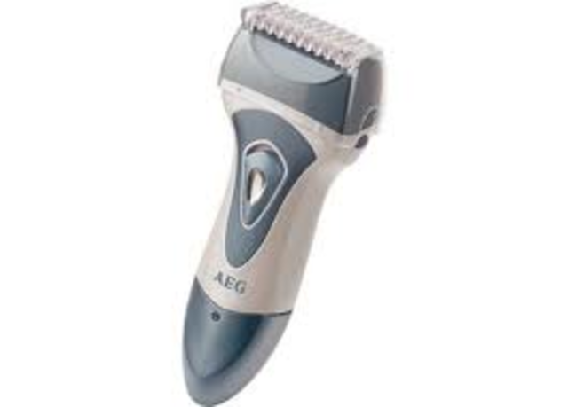 Η πρώτη ξυριστική μηχανή