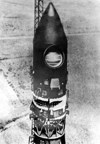 Запуск космического корабля "Восток" с пилотом-космонавтом Юрием Алексеевичем Гагариным на борту