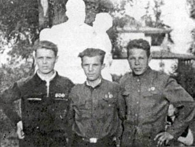 Первый полет. Аэроклуб. Саратовский индустриальный техникум