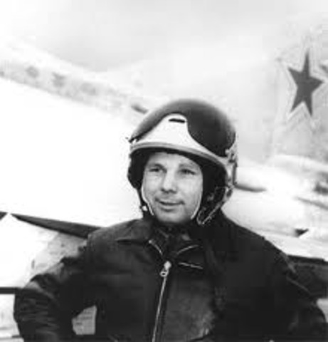 Назначение в истребительный авиационный полк Северного флота