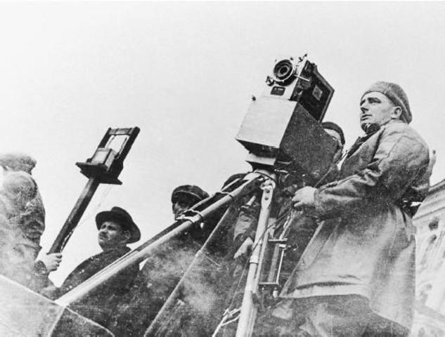 "Człowiek z kamera filmowa" Dziga Wiertow