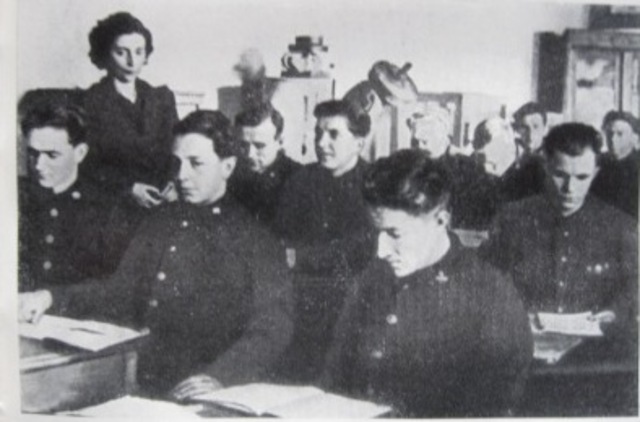 Окончание техникума и аэроклуба