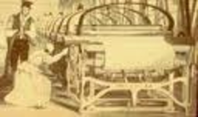 Edmund Cartwright patents a power loom