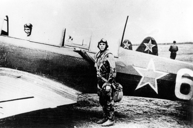 Допущен к учебным полетам