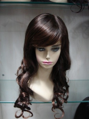 Leonard begins working at his Aunt's salon