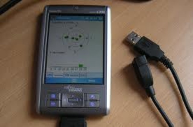 Fujitsu lanza la Poquet PC