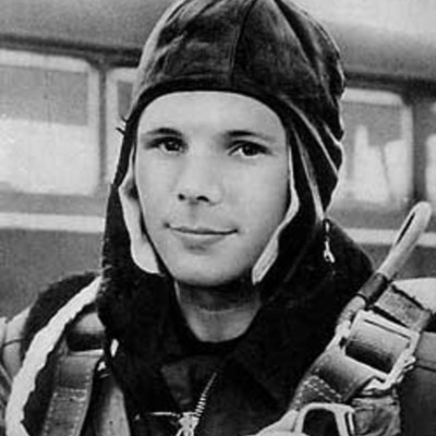 Timeline: Становление Юрия Гагарина как летчика и космонавта