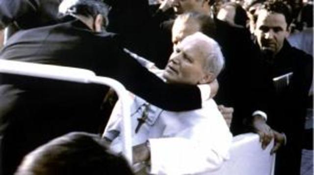 Jean-Paul II victime d'un attentat