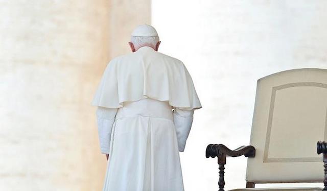 Benoit XVI annonce sa démission