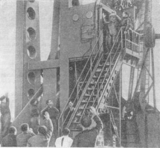 12 апреля 1961 года с космодрома Байконур впервые в мире стартовал космический корабль «Восток», на борту с пилотом-космонавтом Юрием Алексеевичем Гагариным.