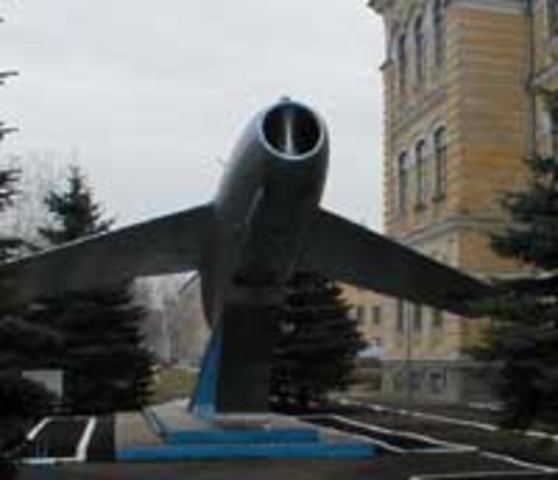 Учеба в летном училище в городе Оренбурге