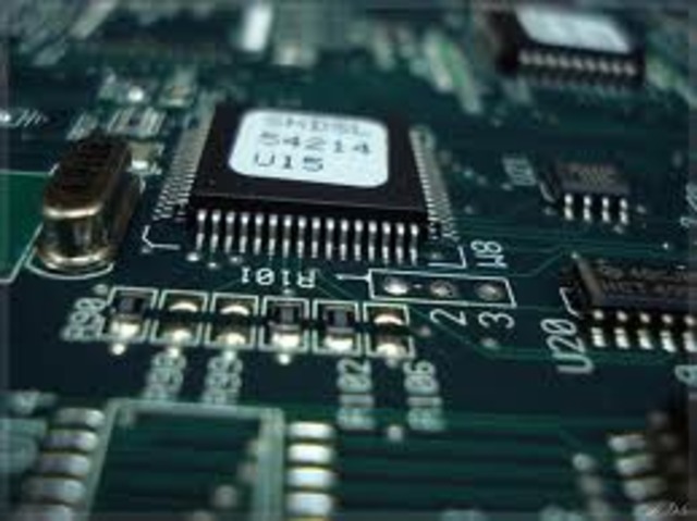 uso de transistores para procesar la informacion