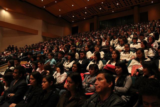 CEREMONIA DEBIENVENIDA A ESTUDIANTES DE PRIMER SEMESTRE