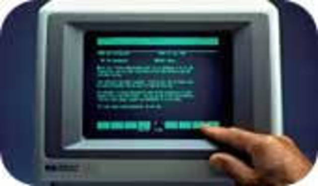 появился компьютер с сенсорным экраном