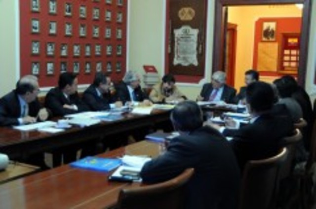 SE ORGANIZA EL SERVICIO PÚBLICO DE LA EDUCACIÓN SUPERIOR