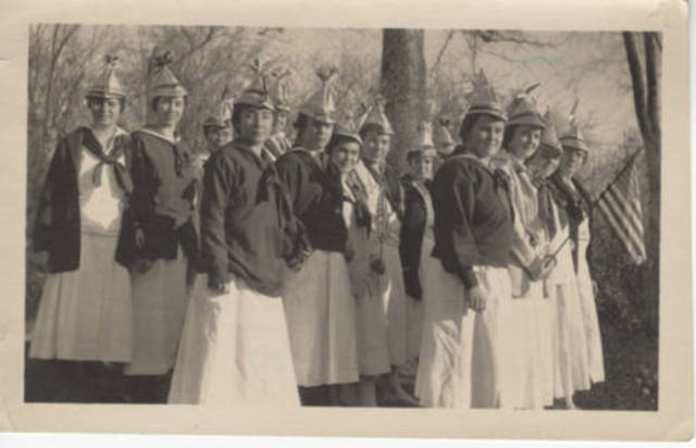 MHC Students participate in Armistice Day Parade