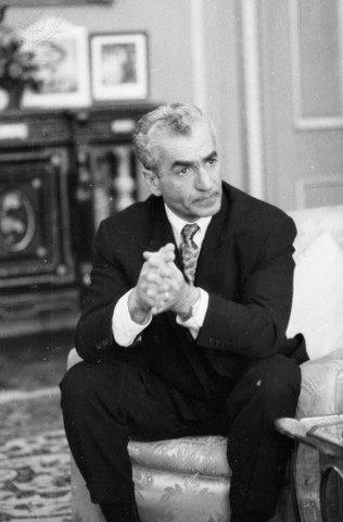 Shah Pahlavi sympathizes with the protesters
