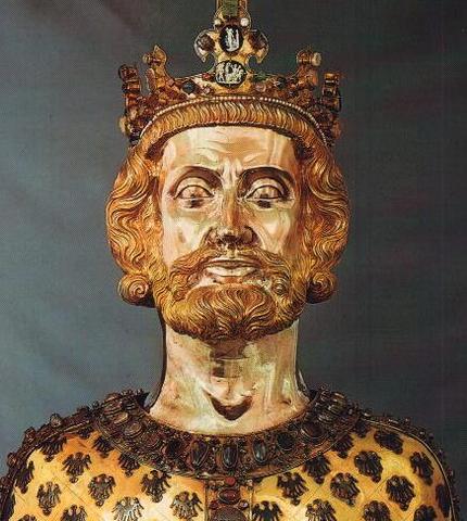 Door de dood van Karel de Grote viel hetb rijk langzaam uit elkaar.