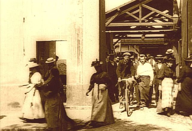 Люмьер продемонстрировали первый кинофильм